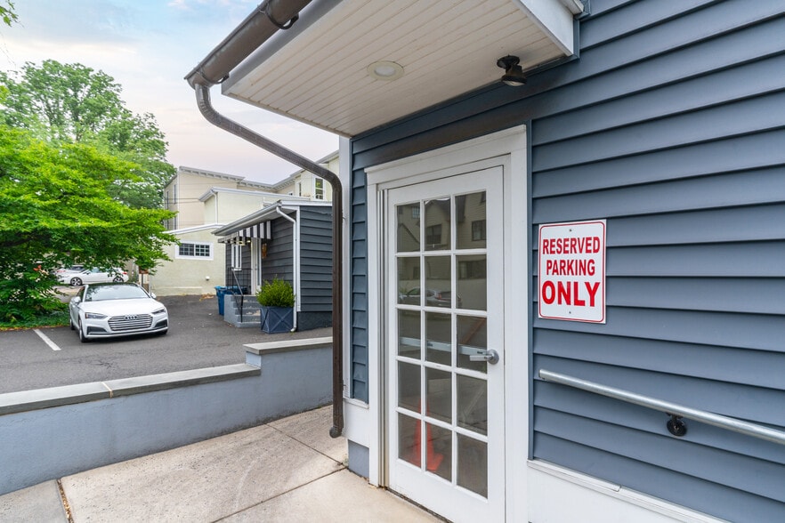 More Photos Of 78 S Main St, Doylestown Office Residential For Sale