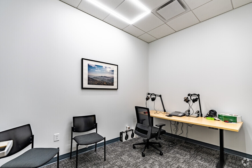 More Photos Of 1133 Polk Ave, Nashville Light Distribution For Lease