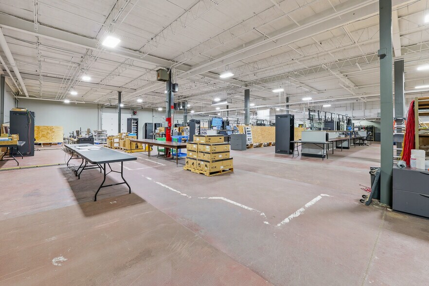 More Photos Of 424 E Oshkosh St, Ripon Manufacturing For Sale