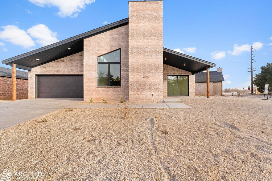 More Photos Of 2303 Toledo-4509 22nd Pl, Lubbock Specialty For Sale