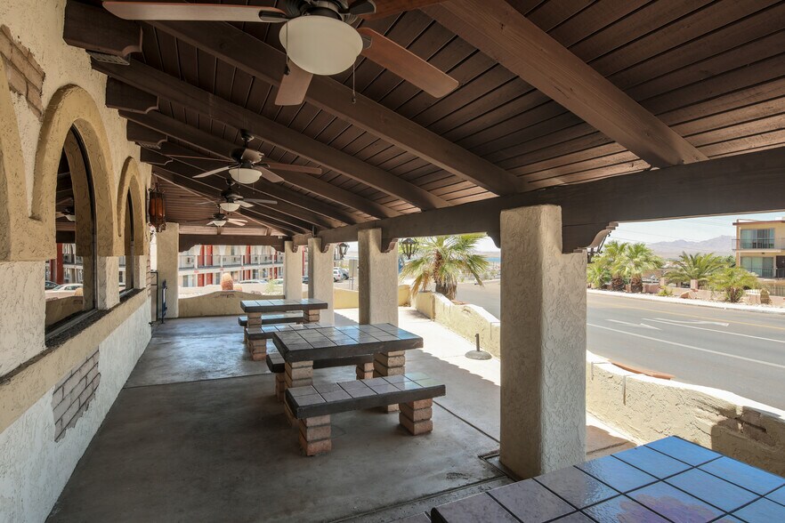 More Photos Of 2200 Mesquite Ave, Lake Havasu City Restaurant For Lease