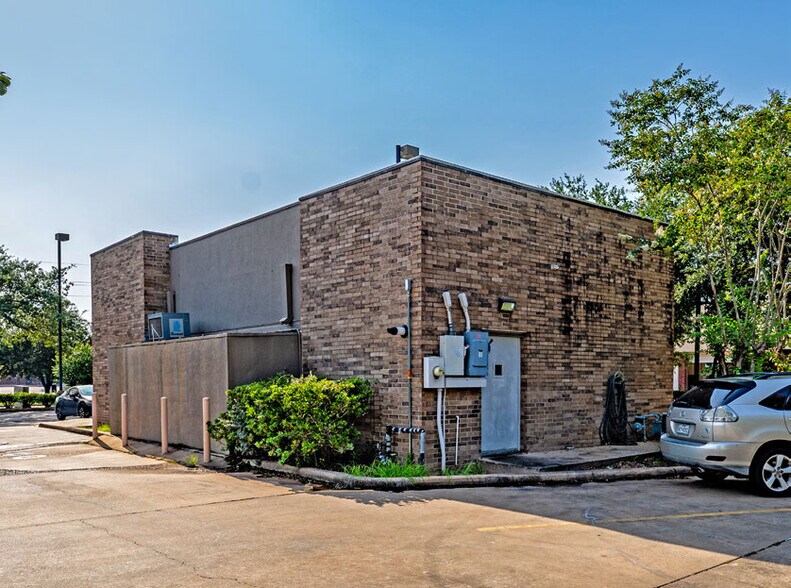 More Photos Of 1020 Eldridge Rd, Sugar Land Restaurant For Sale
