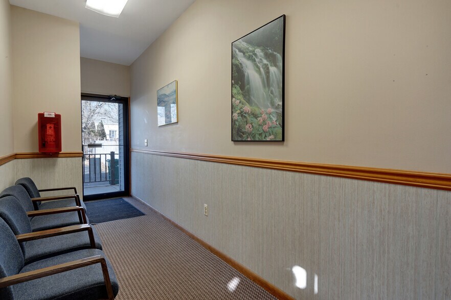 More Photos Of 291 Herbertsville Rd, Brick Office For Lease