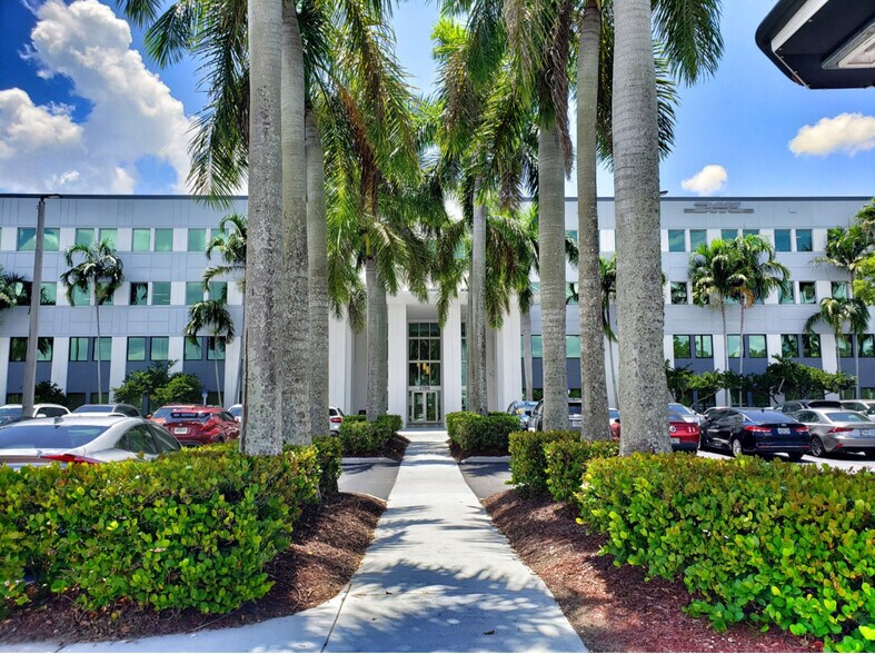 More Photos Of 2500 Weston Rd, Weston Unknown For Lease