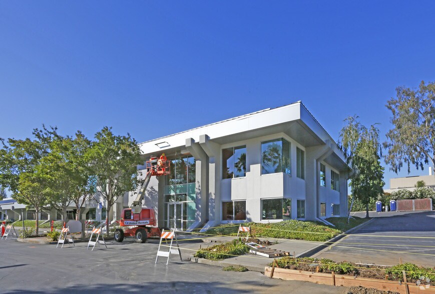 Primary Photo Of 240 E Hacienda Ave, Campbell Research And Development For Lease