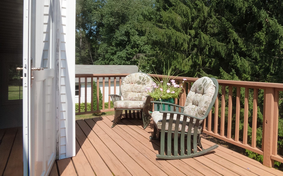 More Photos Of 660 Saratoga Rd, Wilton Hotel For Sale