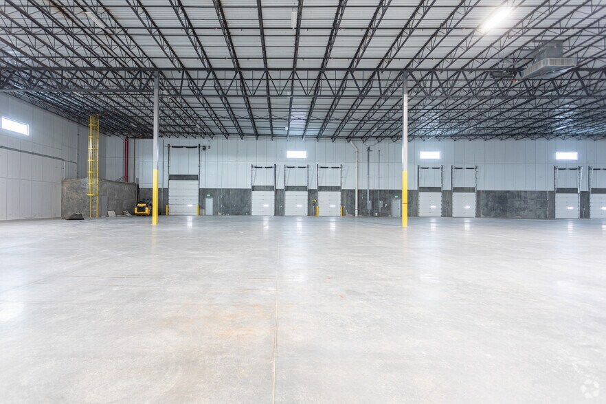 More Photos Of 6865-6941 W 2100 S, West Valley City Unknown For Lease