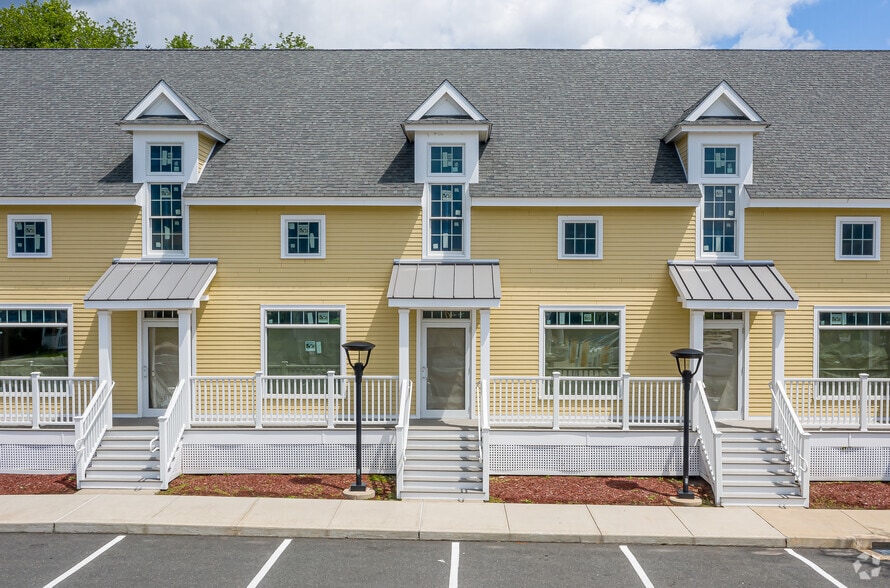 More Photos Of 153-155 Hopmeadow St, Simsbury Freestanding For Lease