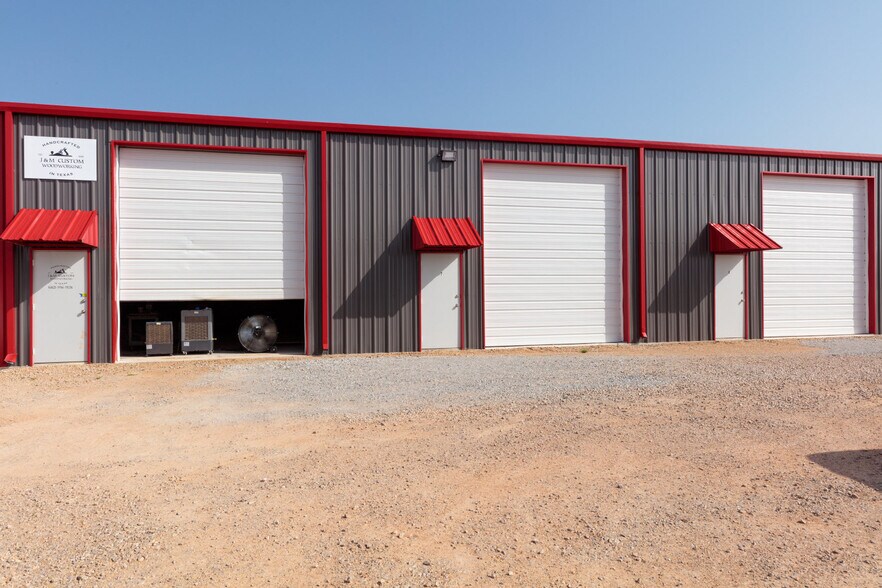 More Photos Of 3882 S Highway 287, Decatur Light Manufacturing For Lease