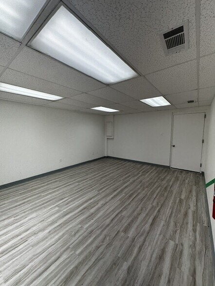 More Photos Of 218 Springfield Rd, Baton Rouge Warehouse For Sale