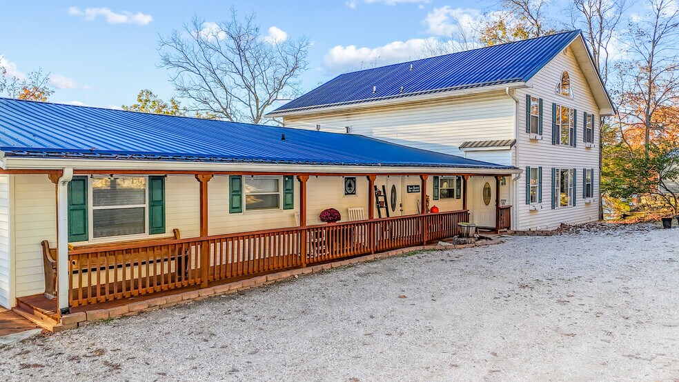 More Photos Of 1117 Dogwood Rd, Lake Ozark Multifamily For Sale