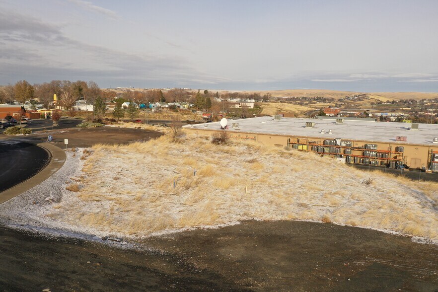 More Photos Of SW 30th Street @ Southgate/ Hwy 395, Pendleton Land For Sale