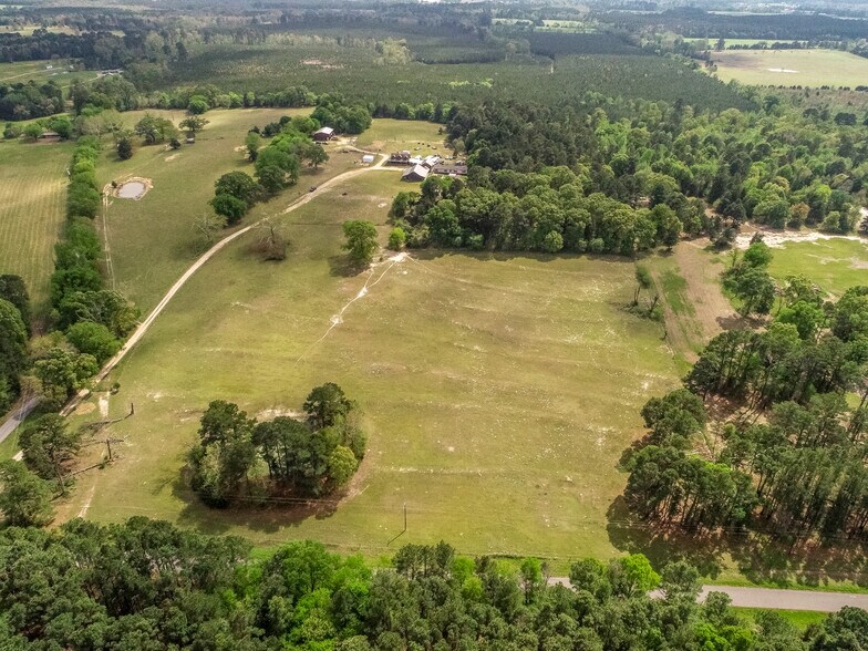 More Photos Of 766 County Road 4640, Winnsboro Specialty For Sale