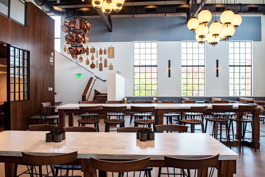 More Photos Of 925 Washington Blvd, Baltimore Restaurant For Sale