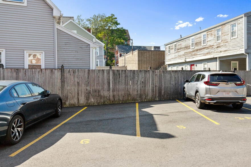 More Photos Of 63 Shore Rd, Winchester Medical For Sale