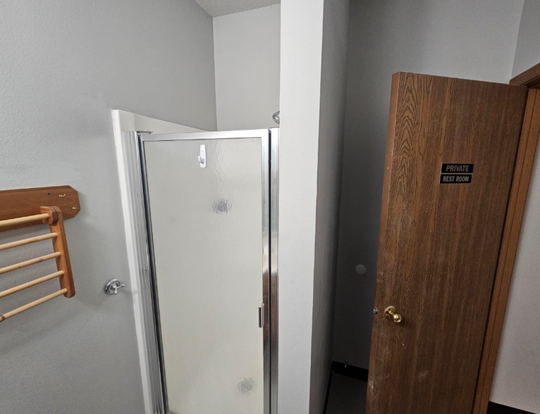More Photos Of 1544 Lazelle St, Sturgis Freestanding For Sale