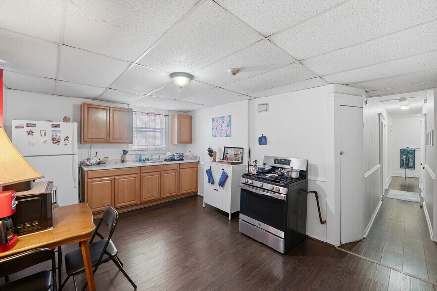 More Photos Of 271-273 Coe St, Woonsocket Apartments For Sale