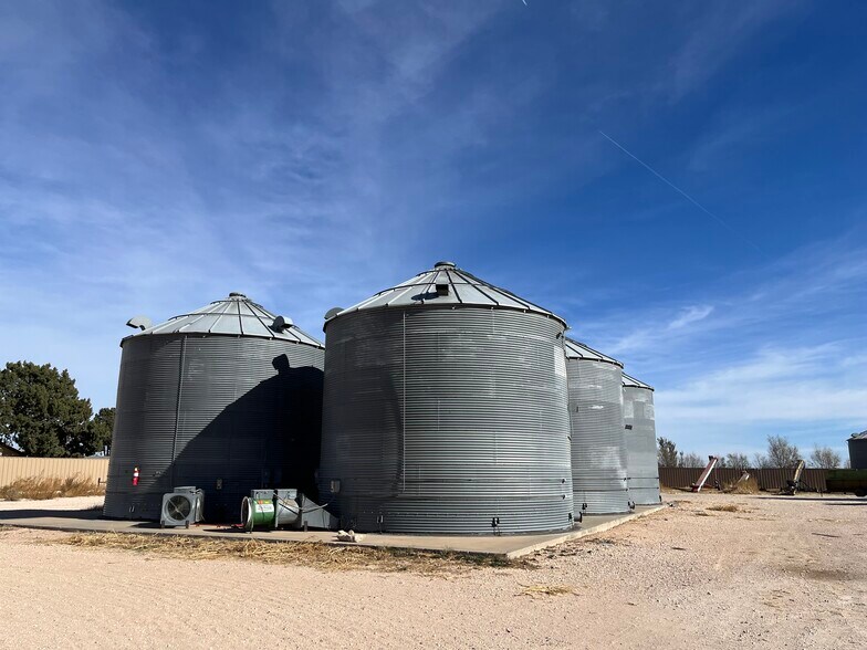 More Photos Of 403 S Monroe St, New Deal Industrial For Sale