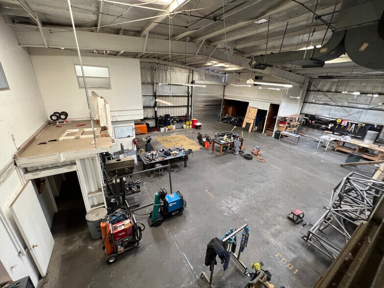 More Photos Of 8120 35th Ave, Sacramento Manufacturing For Lease