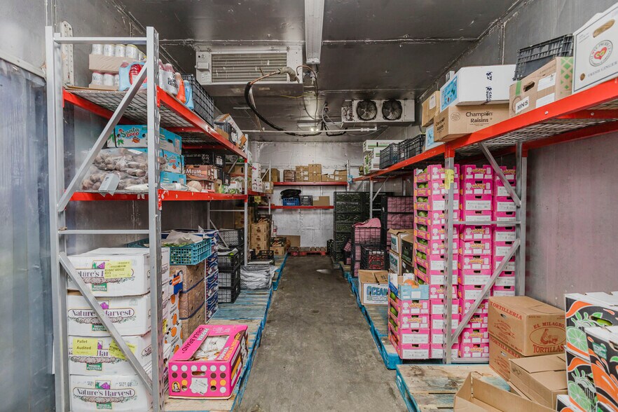 More Photos Of 925 E 19th St, Wichita Warehouse For Sale