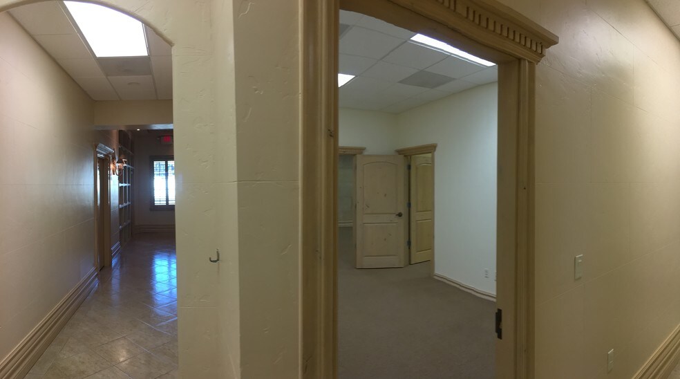 More Photos Of 5974 Silver Springs Dr, El Paso Office For Lease