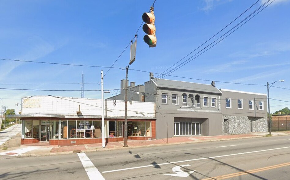 Primary Photo Of , Youngstown General Retail For Sale