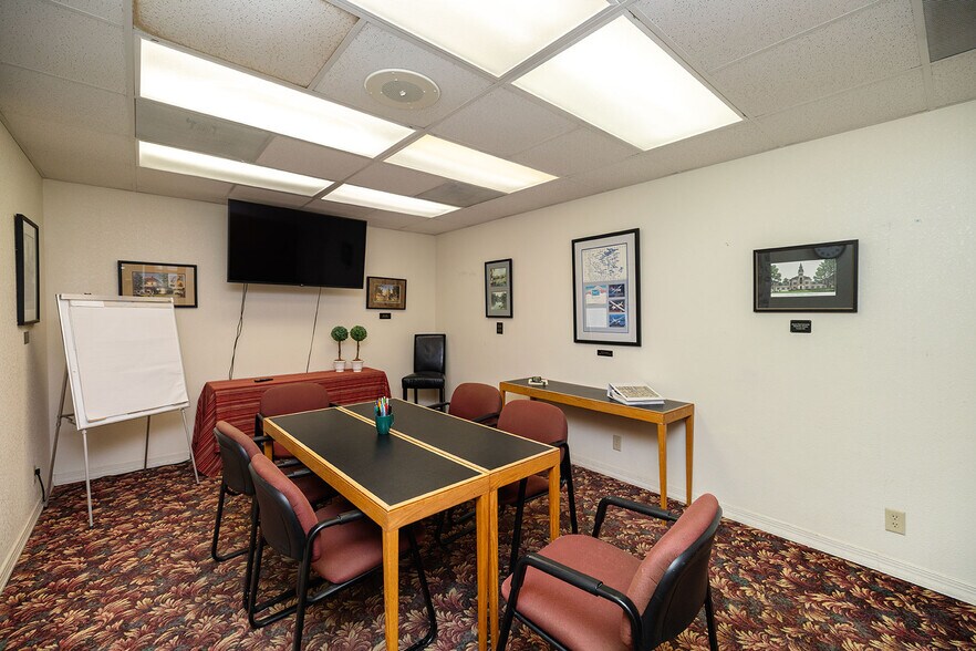 More Photos Of 116 W Pine Ave, El Dorado Office Residential For Sale