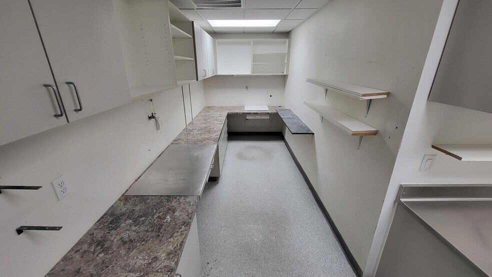 More Photos Of 1825 E Flamingo Rd, Las Vegas Office For Sale