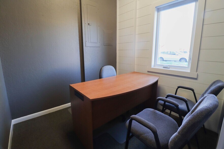 More Photos Of 501 S Main St, Auburn Office For Lease