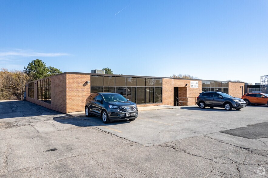 Primary Photo Of 2435 S 130th Cir, Omaha Office For Lease