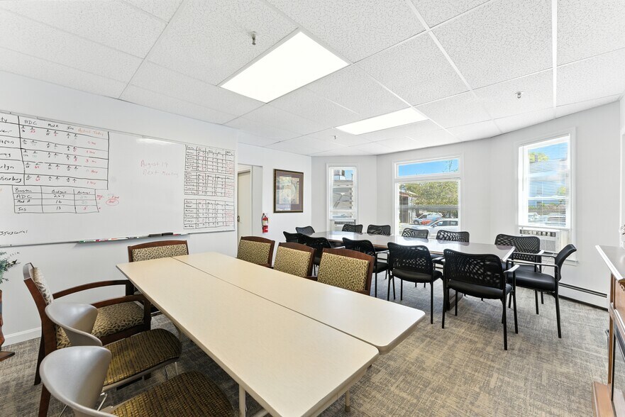 More Photos Of 178 New Bridge St, West Springfield Warehouse For Sale