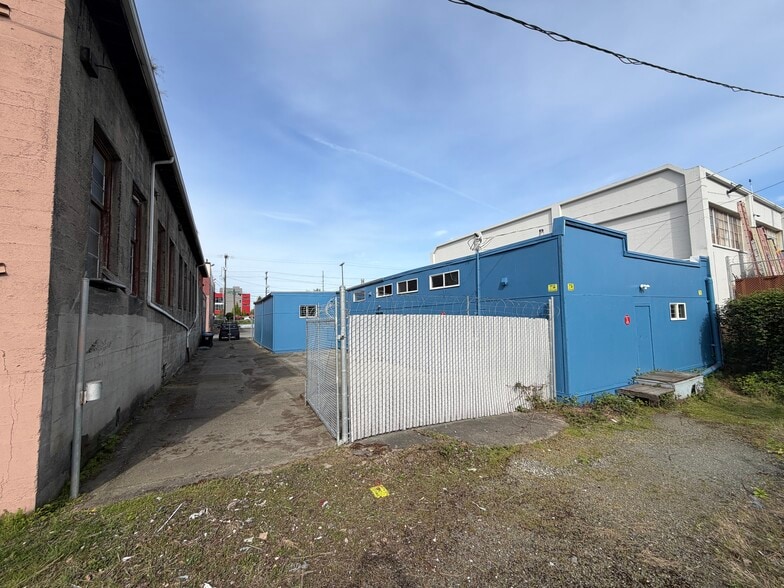 More Photos Of 2720 6th Pl S, Seattle Industrial For Lease