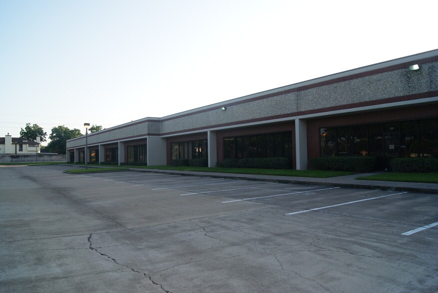 More Photos Of 19408 Park Row, Houston Unknown For Lease