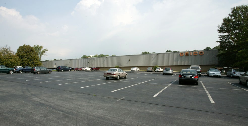 Primary Photo Of 2800 Tower Oaks Blvd, Rockville Warehouse For Sale