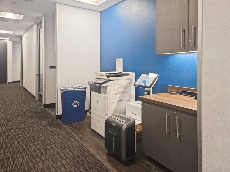 More Photos Of 3000 El Camino Real, Palo Alto Coworking Space