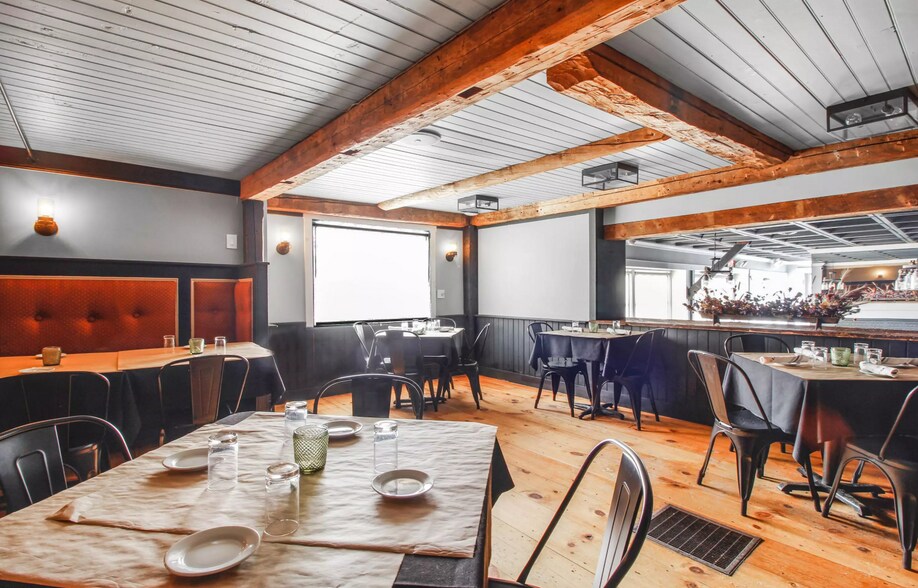 More Photos Of 2 W Main St, Littleton Hotel For Sale