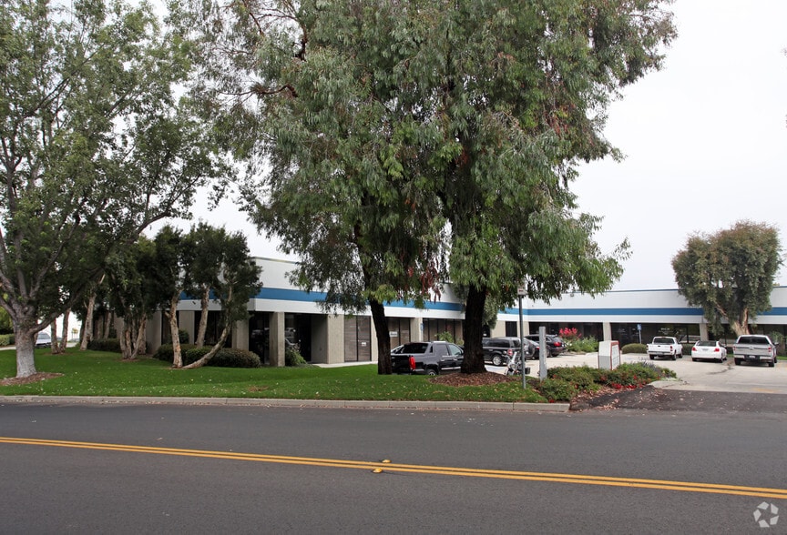 More Photos Of 2373 Teller Rd, Newbury Park Unknown For Lease