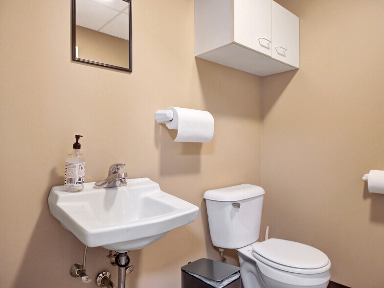 More Photos Of 88 Main St, Waterville Storefront Retail Office For Lease