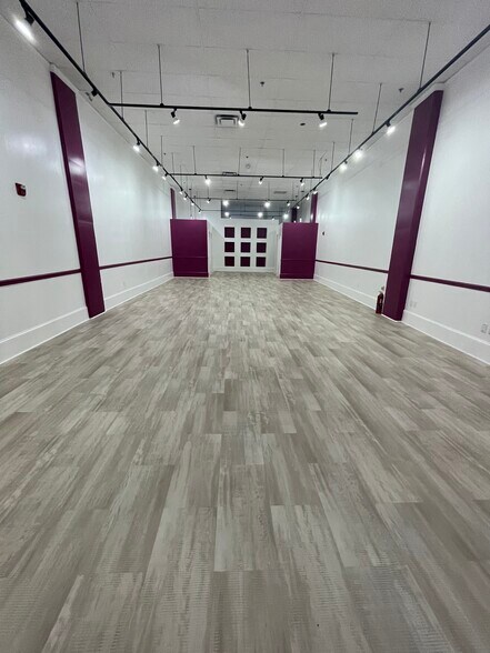 More Photos Of 310 Town Center Ave, Suwanee Storefront Retail Office For Lease