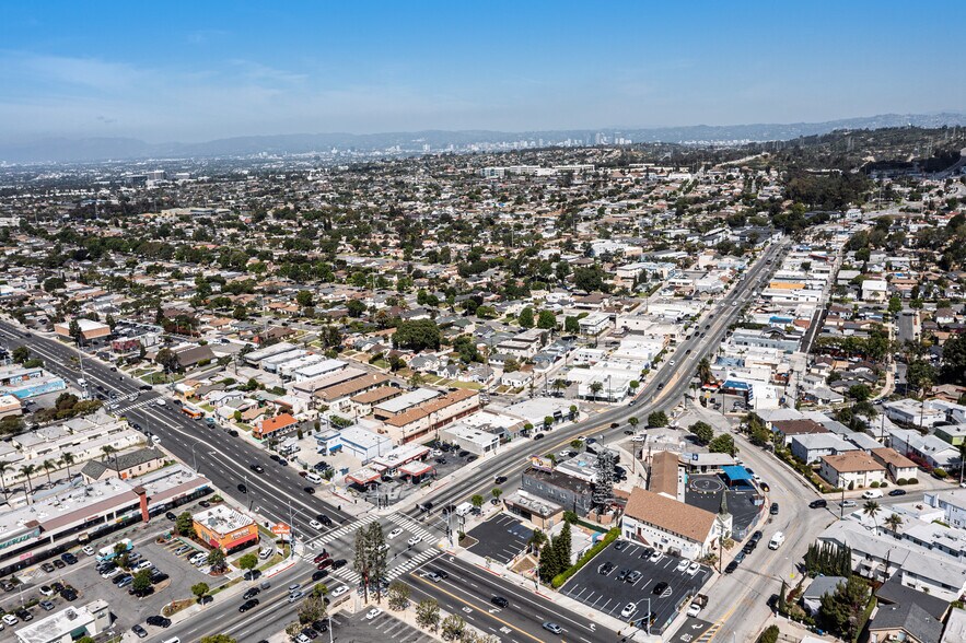More Photos Of 1029-1033 N La Brea Ave, Inglewood Storefront For Sale