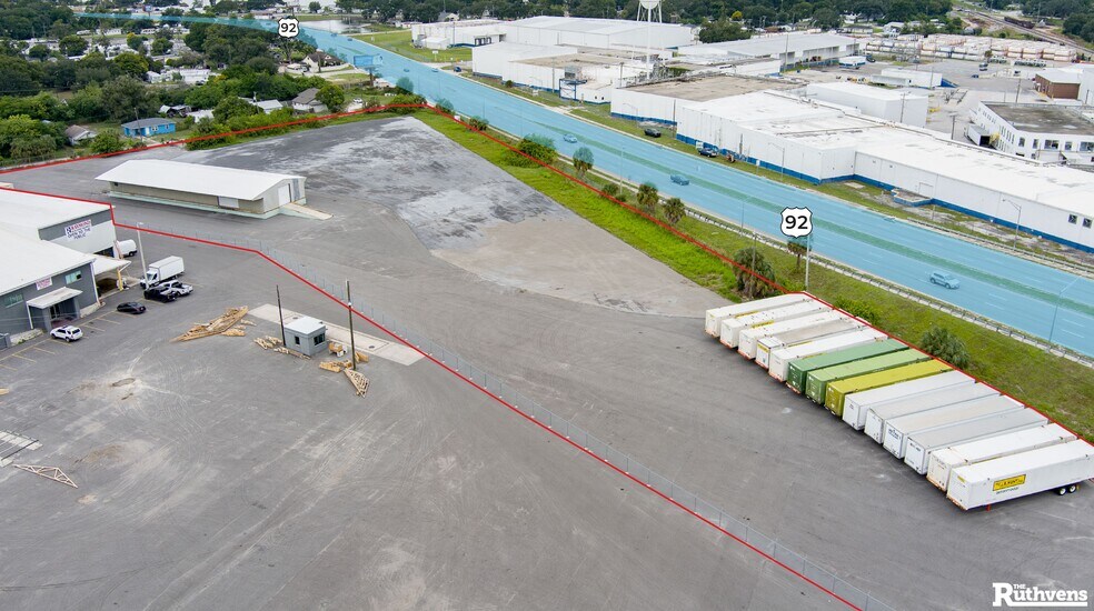 More Photos Of 500 McKean St, Auburndale Warehouse For Lease