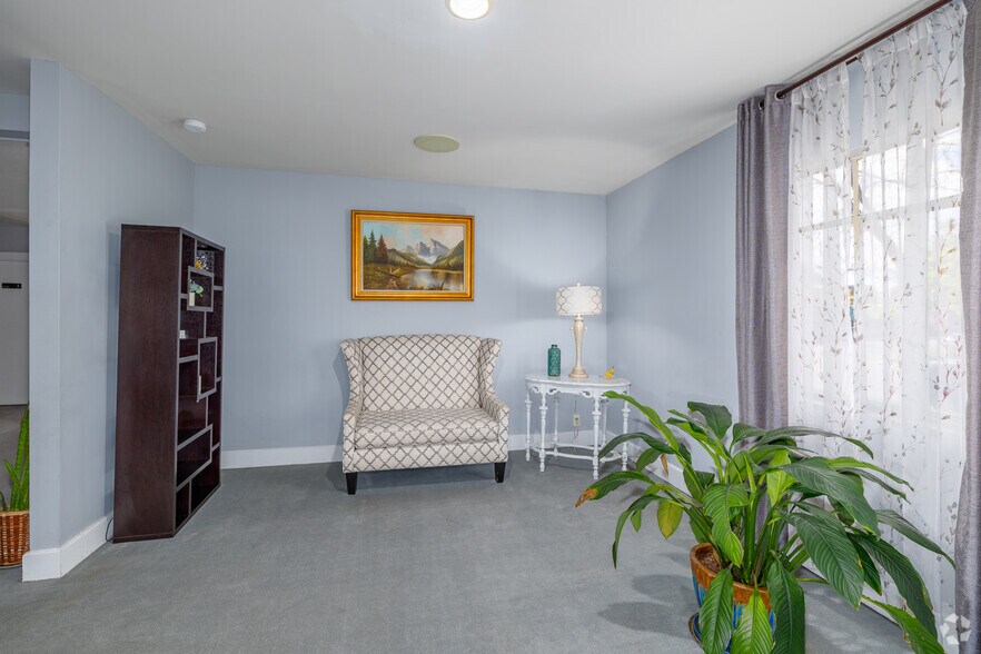 More Photos Of 503 Terry St, Longmont Unknown For Sale