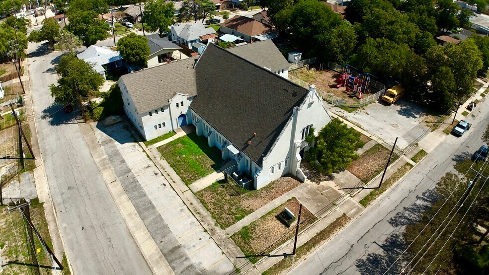 More Photos Of 507 E Mayfield Blvd, San Antonio Religious Facility For Sale