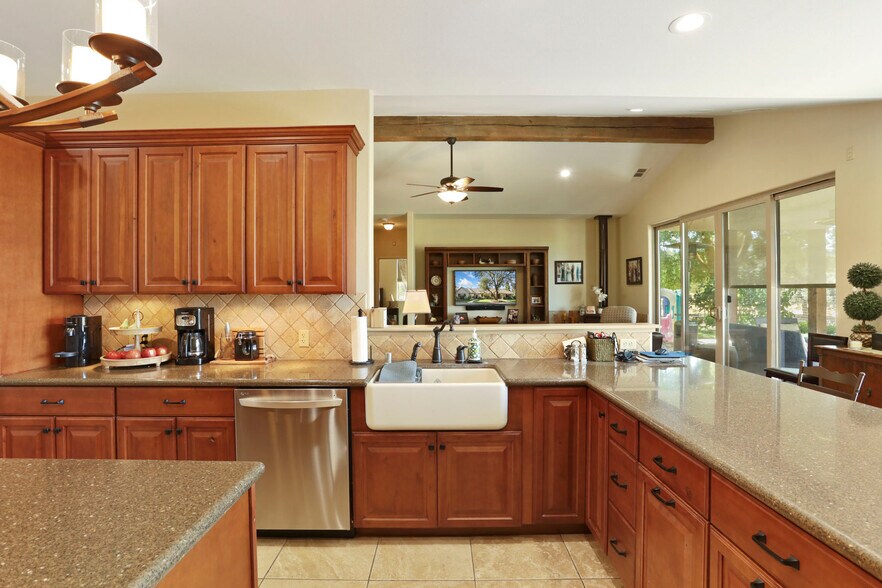 More Photos Of 24521 N McIntire Rd, Clements Land For Sale