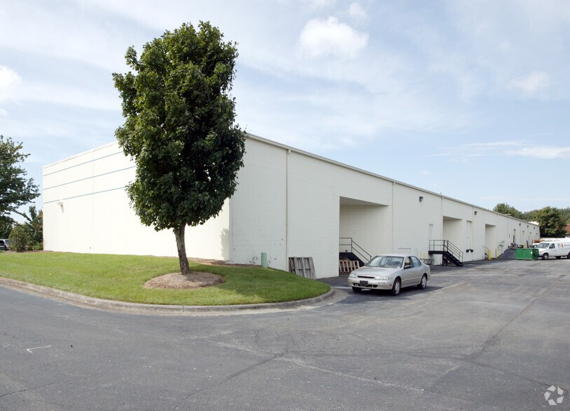 More Photos Of 3900 Westpoint Blvd, Winston-Salem Unknown For Lease