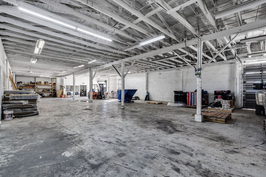 More Photos Of 921 N 21st Ave, Hollywood Service For Lease