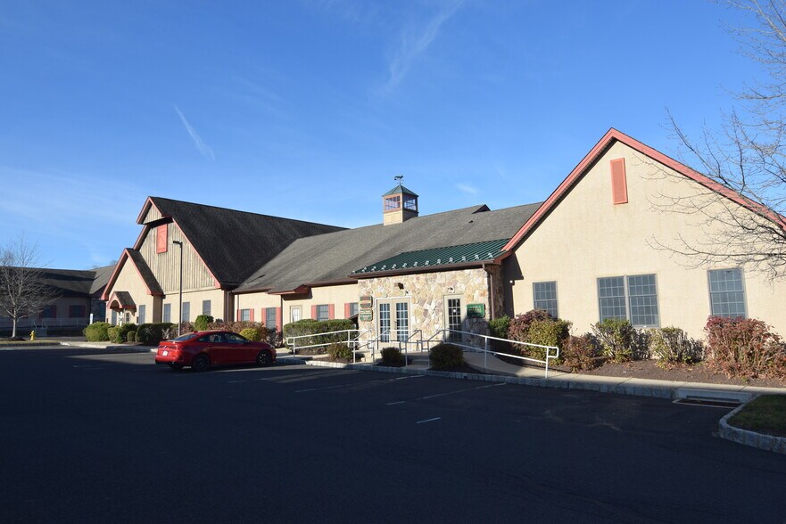 More Photos Of 1456 Ferry Rd, Doylestown Office For Sale