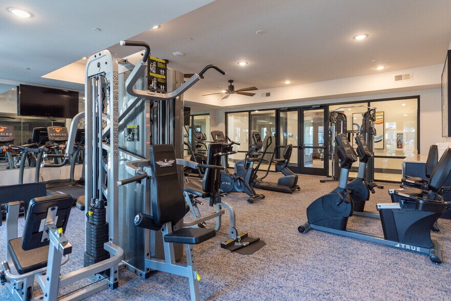 More Photos Of 2200 Carl D Silver Pky, Fredericksburg Apartments For Lease