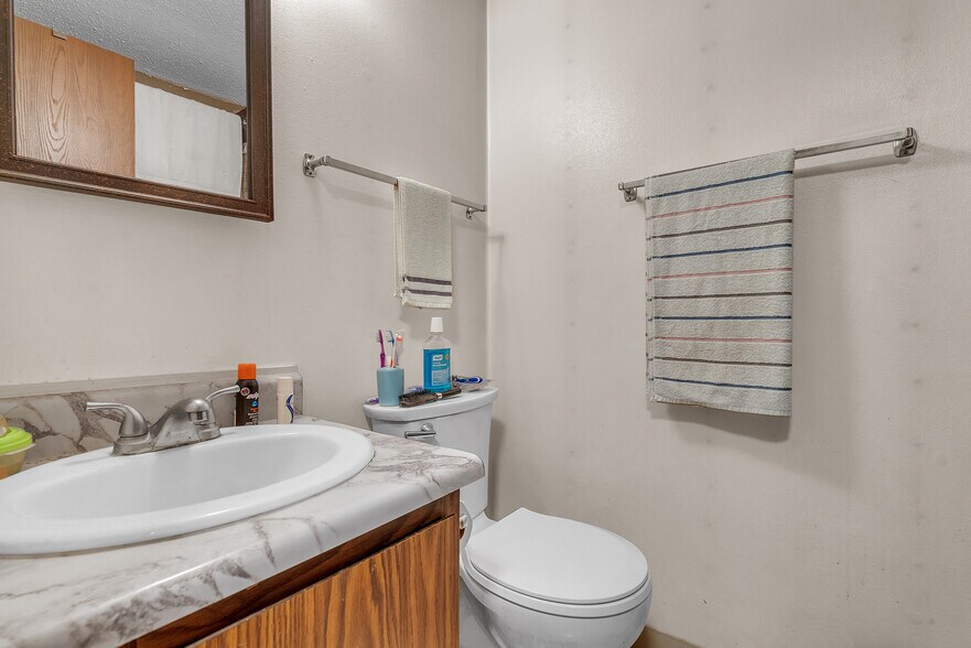 More Photos Of 5 E Plum St, Chesterfield Apartments For Sale