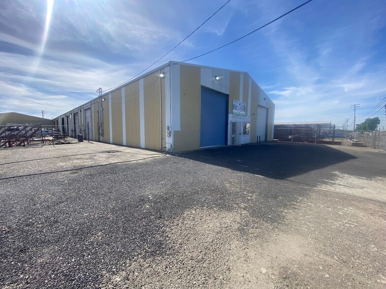 More Photos Of 1436 McWilliams Way, Modesto Warehouse For Lease